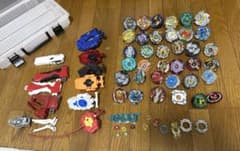 ベイブレードバースト 40個+ランチャー等 引退 まとめ売り - メルカリ
