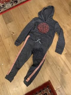 DKNYキッズセットアップスウェットのサムネイル
