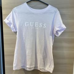 GUESS Tシャツ EST 1981 ライトピンクのサムネイル