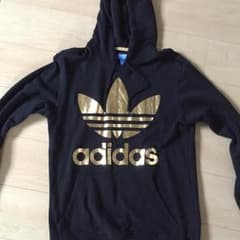 adidas パーカーのサムネイル