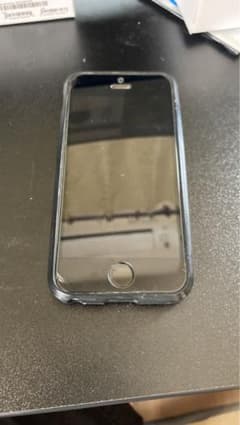 みきまる様iPhone SE 初代　128GBのサムネイル