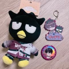 サンリオコラボ 佐伯イッテツ ばつ丸 ぬいぐるみ クリスマス 缶バッジ