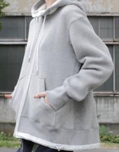 sacai ジップアップパーカー フレア グレー 1 sacai ジップアップパーカー フレア グレー 1
