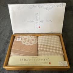 【未使用】フェイスタオル 2枚セット 今治タオル 箱付きのサムネイル