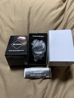 【売り切り価格】F.C.R.B × G-SHOCK 2018コラボ 時計のサムネイル