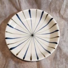 砥部焼　皿①　直径約28cmのサムネイル