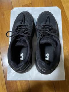 FILA スニーカー ブラック レディースのサムネイル
