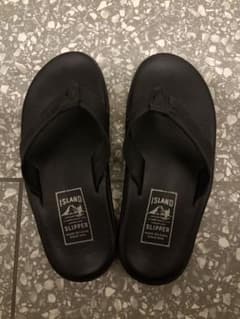 ISLAND SLIPPER レザートングサンダル 黒 表革 US7 - メルカリ