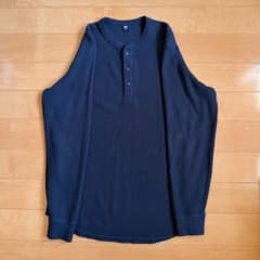 UNIQLO ブラック L ヘンリーネックのサムネイル