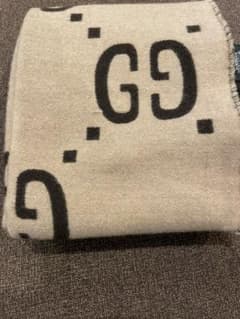 GUCCIマフラーのサムネイル