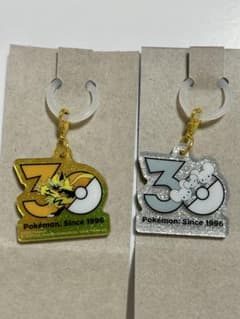 イッカネズミ　ゼラオラ　ポケモン ポケチャーム 30周年 ロゴマスコットのサムネイル
