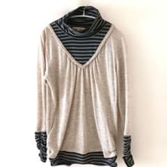 重ね着風 長袖トップスタートルネック ベージュ×ボーダーLLサイズのサムネイル