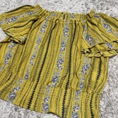 イエロー ストライプ 花柄 オフショルダー シャツのサムネイル