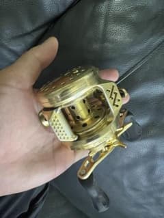LOONGZE DBC-IV ベイトリール 本体 ゴールド 充電器付き - メルカリ