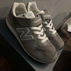 new balance グレー スニーカー/996/20㎝のサムネイル