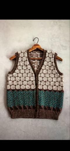 Miknits ニットベスト　centaine キットのサムネイル