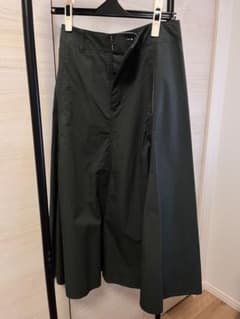 UNIQLO U コットンツイルフレアスカートのサムネイル