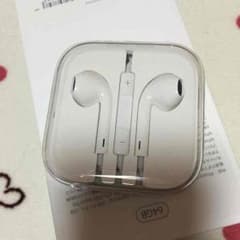 イヤフォン 値下げしましたのサムネイル