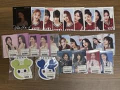 TWICEグッズまとめ売りのサムネイル