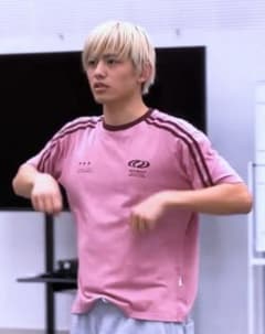 timelesz 篠塚大輝 愛用 Tシャツ - メルカリ