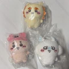 ちいかわ ガチャ おすわりぬいぐるみ 2 古本屋 モモンガ シーサー