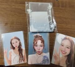 twice ナヨン　カードケース＋カード３枚のサムネイル