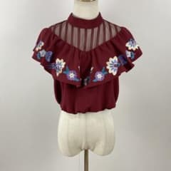 lilybrown♡刺繍フリルトップス 黒 LILY BROWN Lily Brown 刺繍フリルトップス ブラック -ファッション