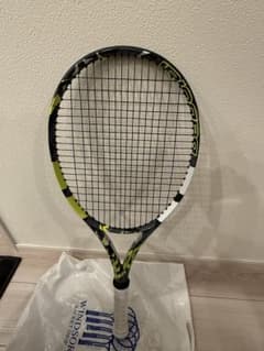 バボラ　PURE AERO100 G2 美品 ほぼ未使用 美品 バボララケットpureaero 100g2 2023年モデル - メルカリ