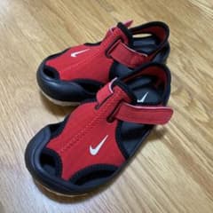 NIKE キッズサンダルのサムネイル