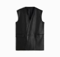 ZARA レザー風ベストのサムネイル