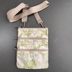 LeSportsac　花柄ショルダーバッグのサムネイル
