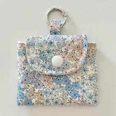 花柄　イヤホンケース ミニポーチ アクセサリー　小物入れ ハンドメイド　[新品]のサムネイル