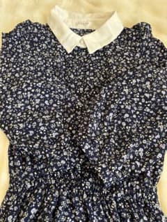 COLEZA ネイビー花柄長袖ワンピースのサムネイル