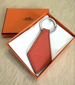 HERMES タブ キーリング キーホルダー オレンジ - メルカリ