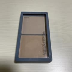 エチュード　コントゥアパウダー　イルミネイターのサムネイル