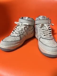 Nike Air Force 1 Low '07 LXのサムネイル