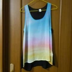 H&M  レインボー  タンクトップのサムネイル