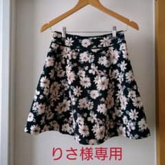 マジェスティックレゴン　MAJESTICLEGON　花柄　キュロットスカートのサムネイル