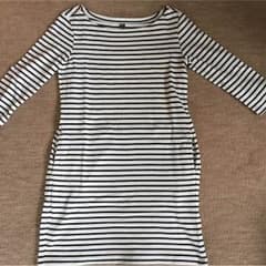 UNIQLO ボーダーワンピースのサムネイル