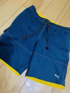 お買い得‼️プーマキッズ水着１４０のサムネイル