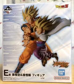 一番くじ ドラゴンボール E賞 孫悟空＆孫悟飯 フィギュア　【未開封】のサムネイル