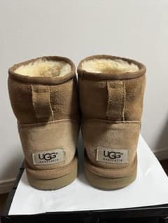 UGG Classic Short ムートンブーツのサムネイル