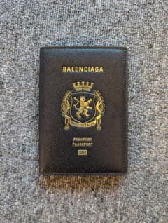 未使用】BALENCIAGA パスポートケース ブラック - メルカリ