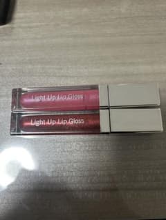 Amway Light Up Lip Gloss 2本セットのサムネイル