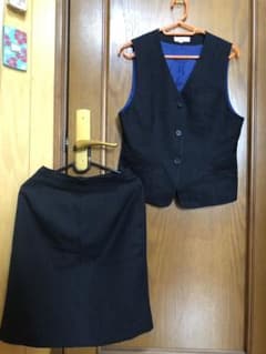 事務服　9号 上下セットのサムネイル