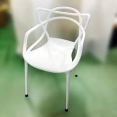 Y329) マスターズチェア リプロダクト Kartell風 ホワイト 椅子のサムネイル