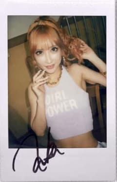 宮下玲奈 チェリーブロッサム 直筆サイン入りチェキ | Shop at