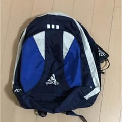 アディダスリュック未使用のサムネイル