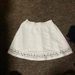 DaTuRa ビジュー フレアスカートのサムネイル