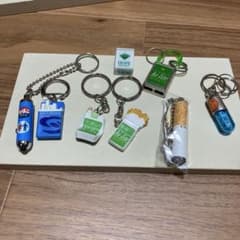 タバコパッケージ風カプセルトイキーホルダーセットのサムネイル